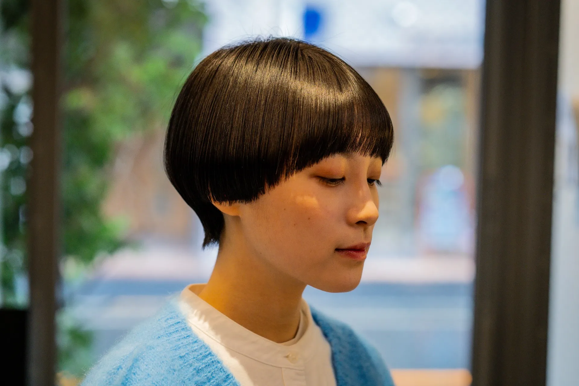 頭皮マッサージ効果を東京都新宿区神楽坂で体験し夏の頭皮クレンジングとヘアサロンオリジナル施術の魅力を解説
